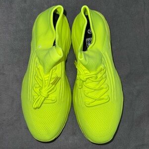 Ruibao “TikTok” comfort sneakers, size 42/10.5 in yellow-New, never worn.